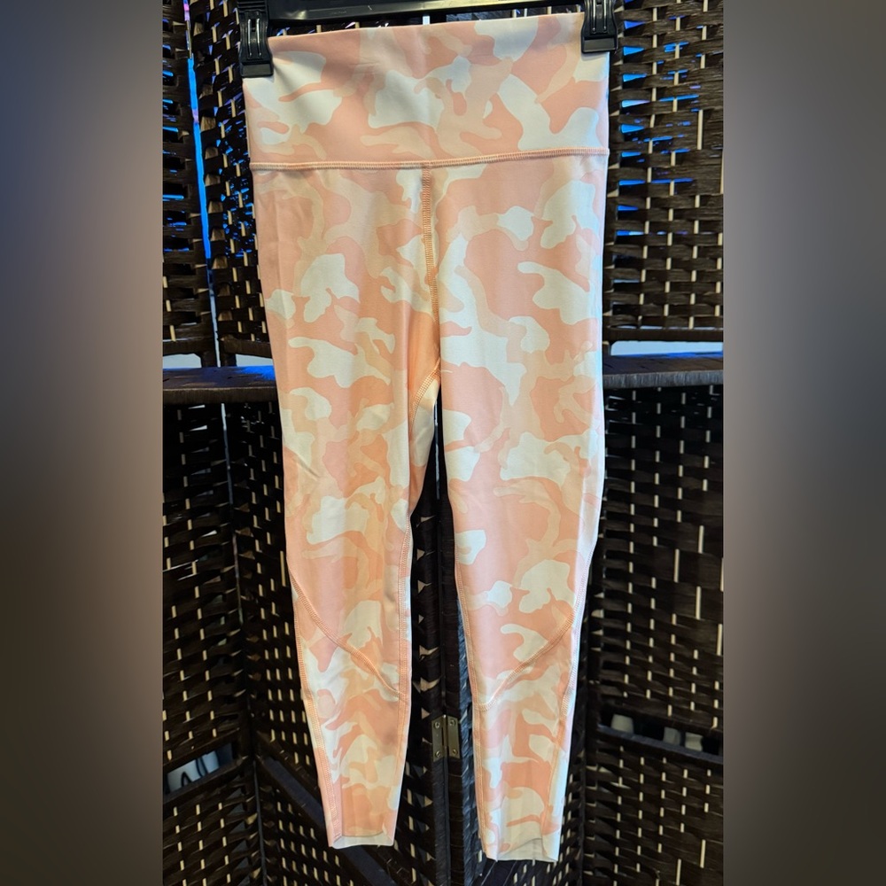 All in Motion Kids Peach Camo Leggings Size L 10/12